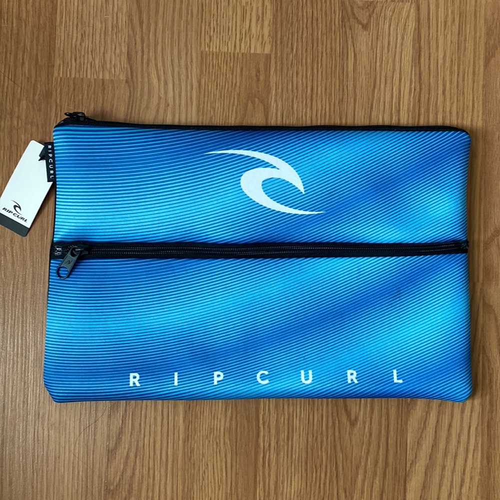 ❤️ Rip Curl Neoprene Bag in Blue Surf Print NWT